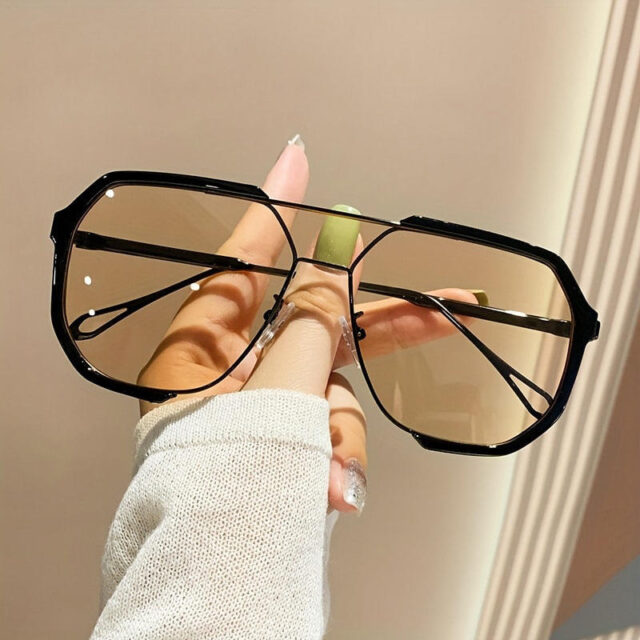 2025 latest women fashion sunglasses