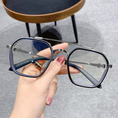 Black square fashion eyeglasses
