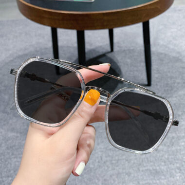 Black square fashion eyeglasses