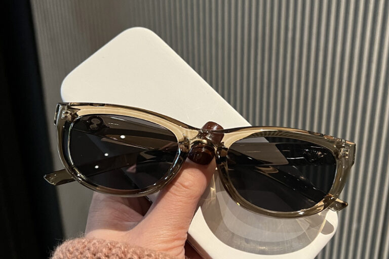 Olive Green Cat-Eye Sunglasses