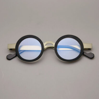 V06 Retro Round Eyeglasses