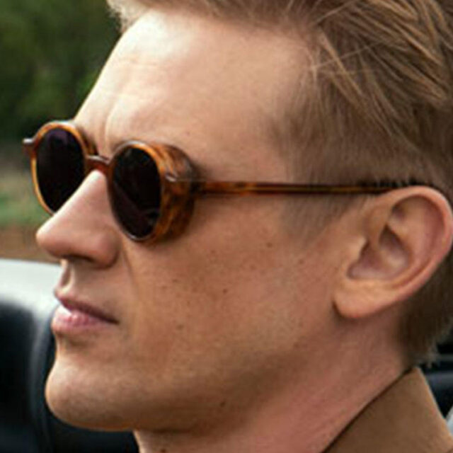 Small round frame sunglasses