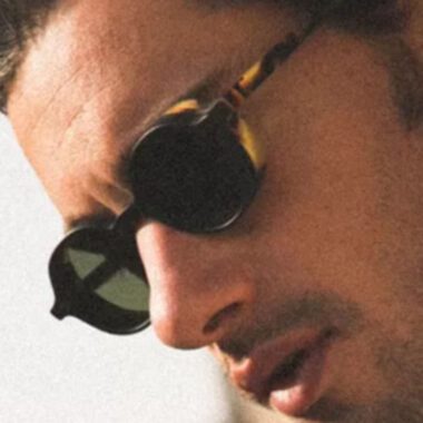 Small round frame sunglasses